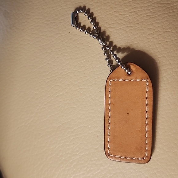 Coach Signature Tag - Picture 2 of 3